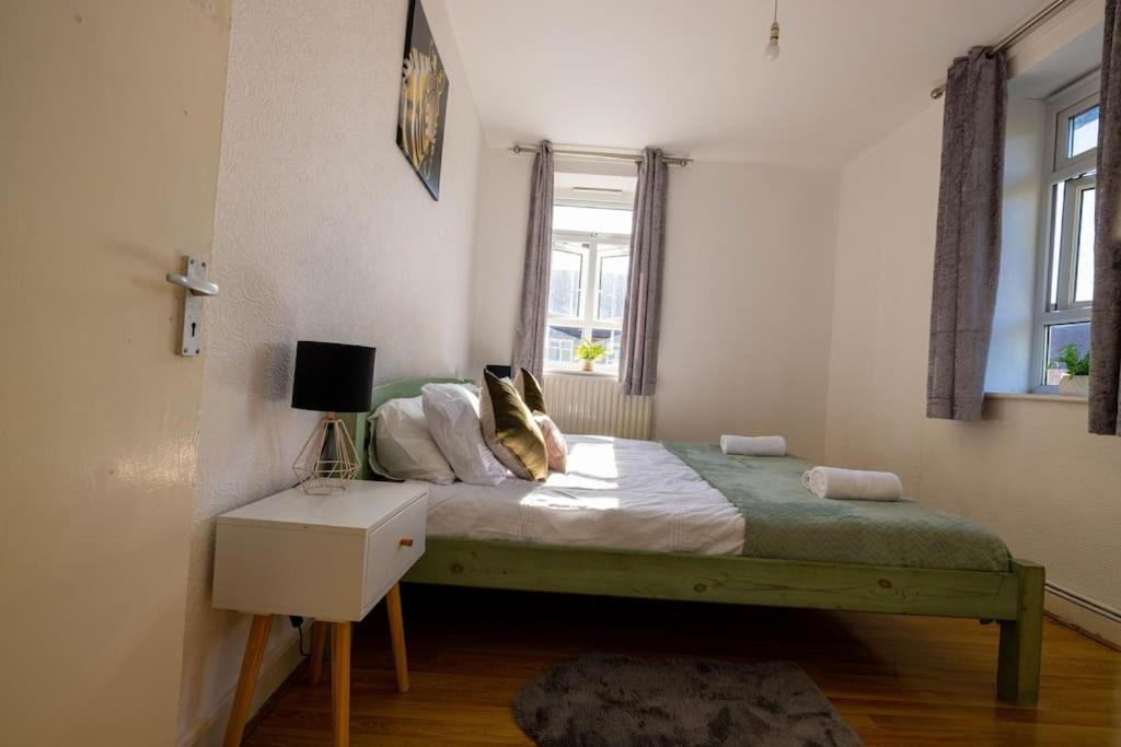 Appartamento Pristine 3 Beds Hackney E9 Londra Esterno foto