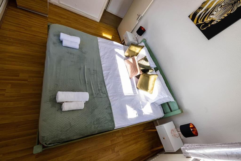 Appartamento Pristine 3 Beds Hackney E9 Londra Esterno foto