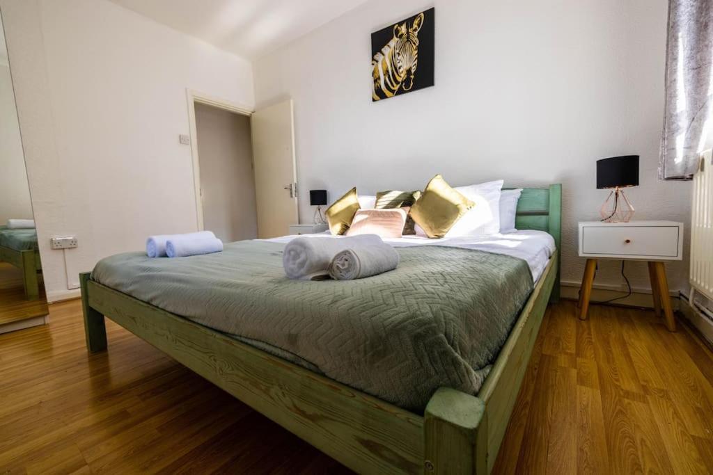 Appartamento Pristine 3 Beds Hackney E9 Londra Esterno foto