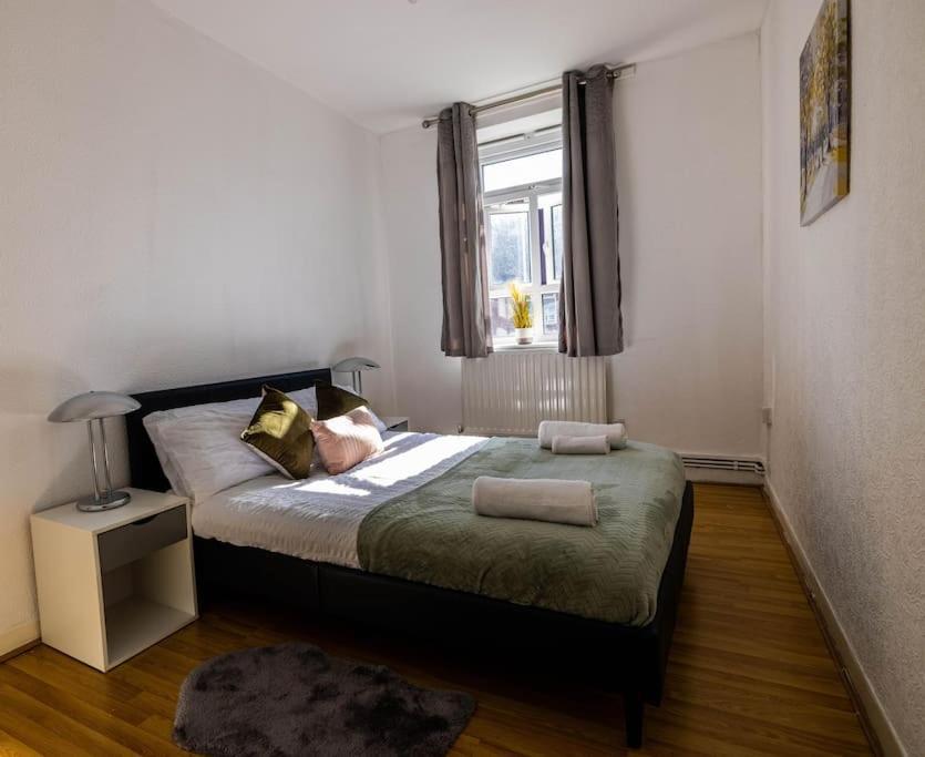 Appartamento Pristine 3 Beds Hackney E9 Londra Esterno foto