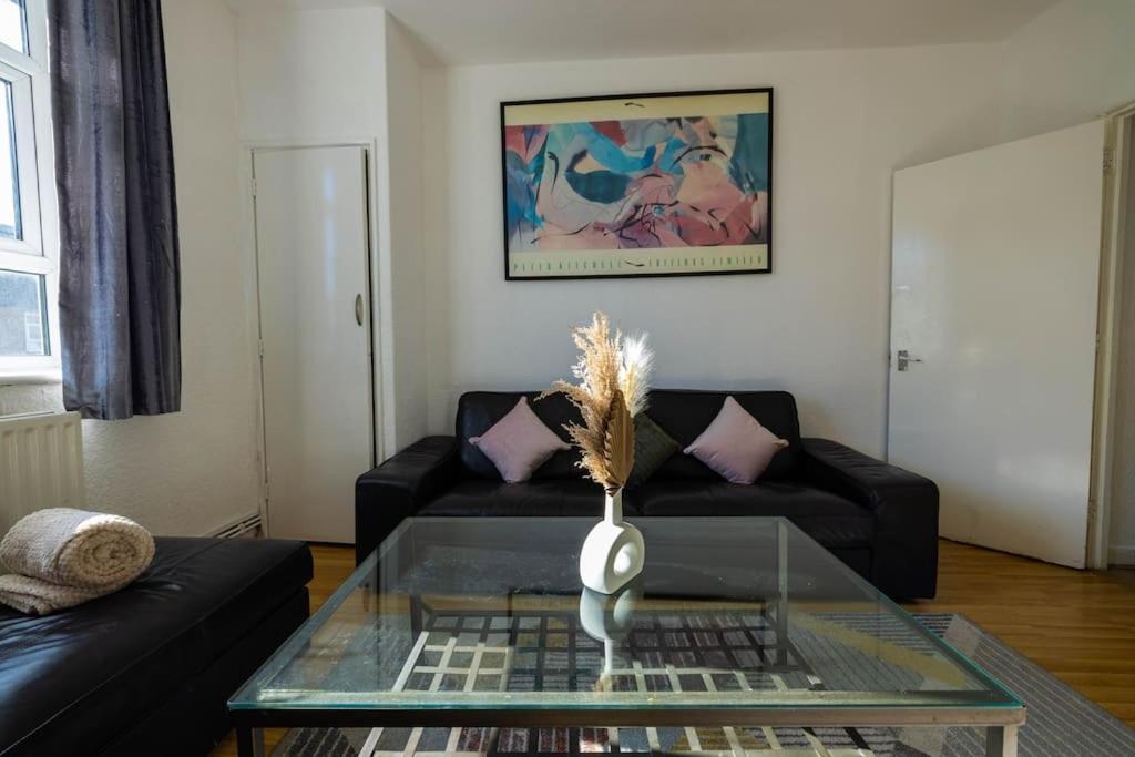 Appartamento Pristine 3 Beds Hackney E9 Londra Esterno foto